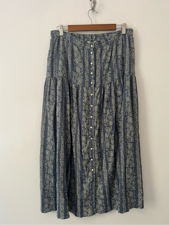 THE GREAT. Dresses & Skirts - The Great Boating Skirt Blue Floral Button Up Tiered Hippie Prairie Modest 3 L